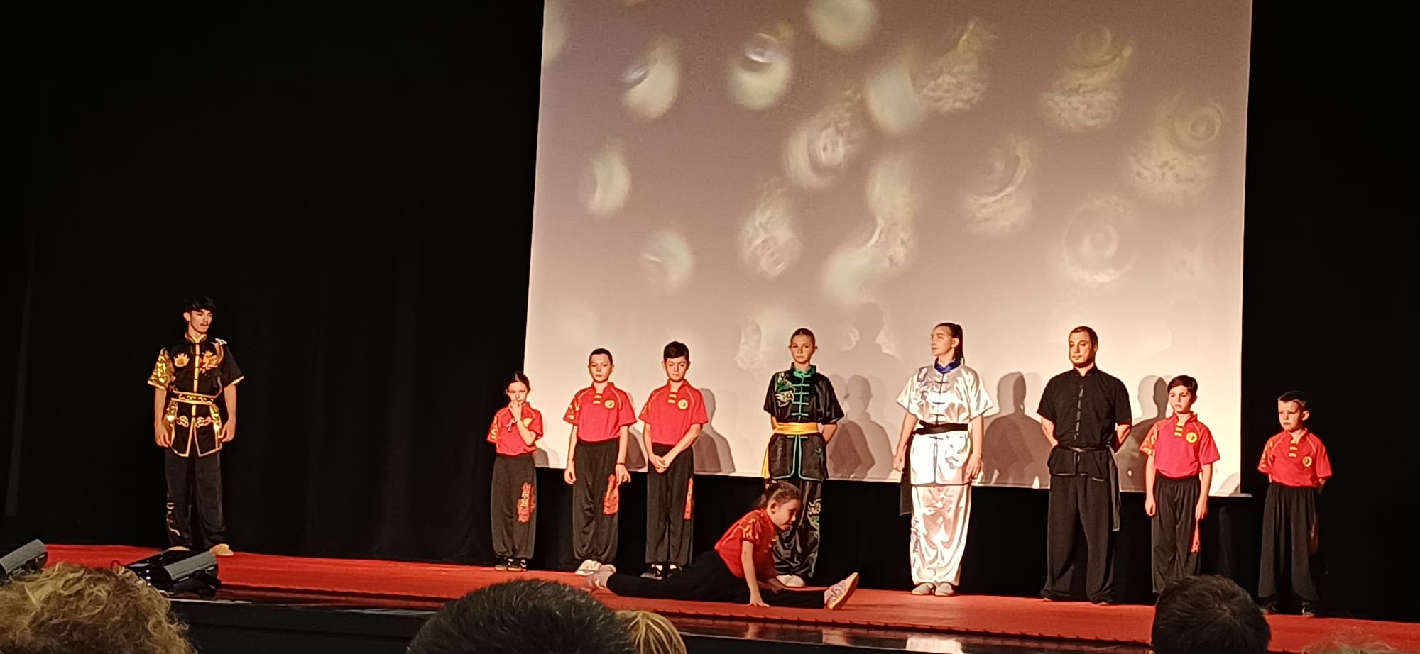 🏆 AMC WUSHU récompensé au Festival des Arts Martiaux Asiatiques de Toulouse AMC WUSHU remporte le 2ᵉ Prix du Jury et le 2ᵉ Prix du Public à Toulouse
